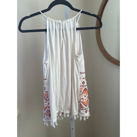 Skies Are Blue Embroidered Boho Tassel Tank Top – Medium - Picture 2 of 6
